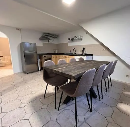 Helle 80qm Mit Weitem Ausblick 埃森