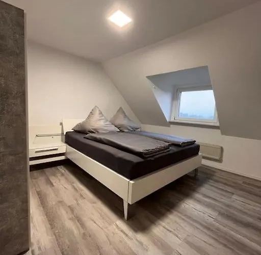 Helle 80qm Mit Weitem Ausblick 埃森